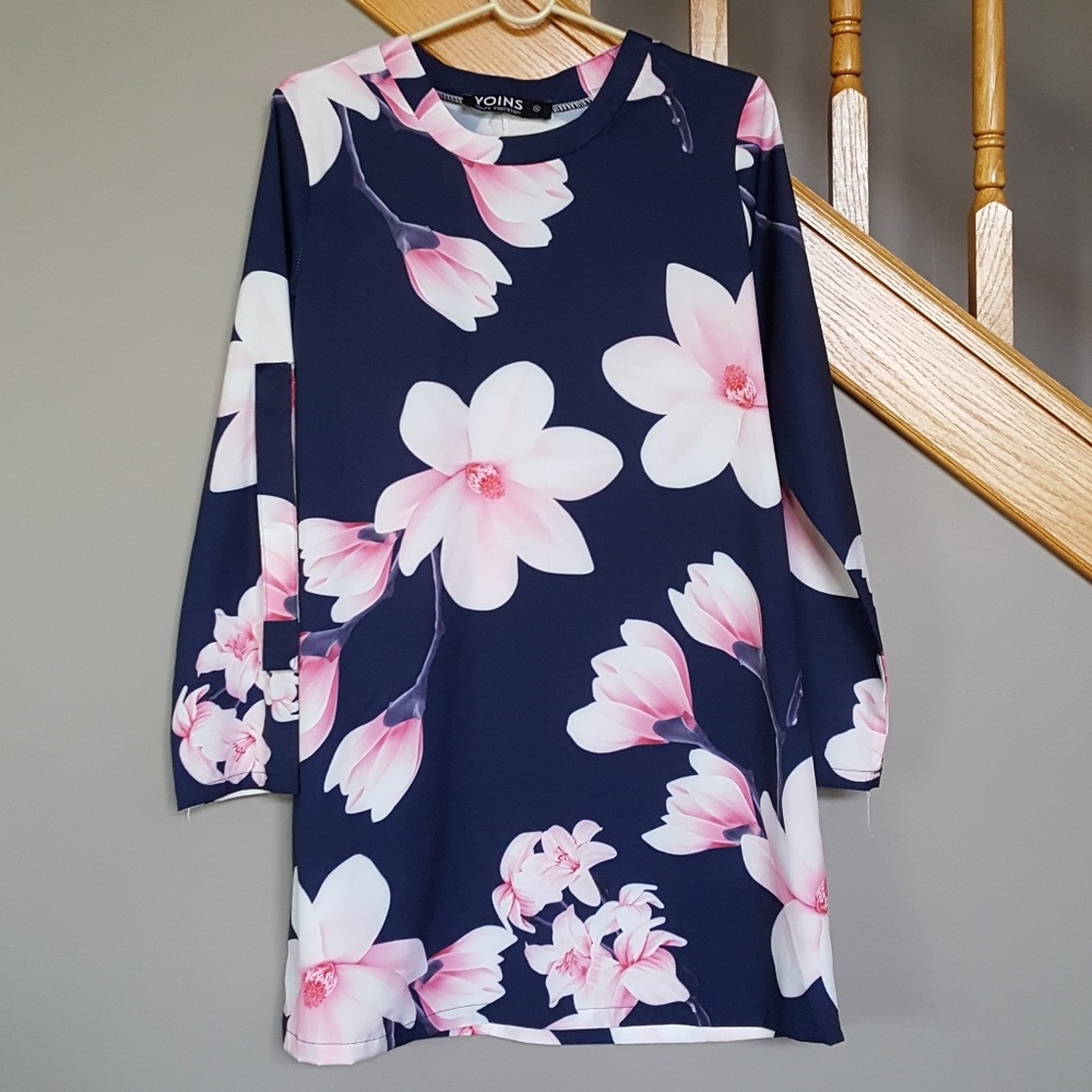 NWOT Floral Long Sleeve Dress Top